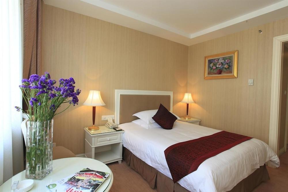 Shanghai Rongju Hotel Lujiazui Hotel Экстерьер фото