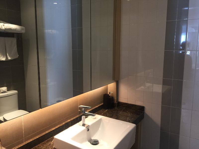 Shanghai Rongju Hotel Lujiazui Hotel Экстерьер фото
